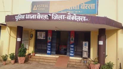 An unknown vehicle hit a bike rider two youths died in the accident in Bemetara