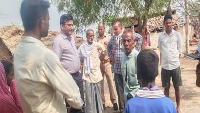 Couple and their two daughters died due to lightning in Prayagraj, accident happened in Bara