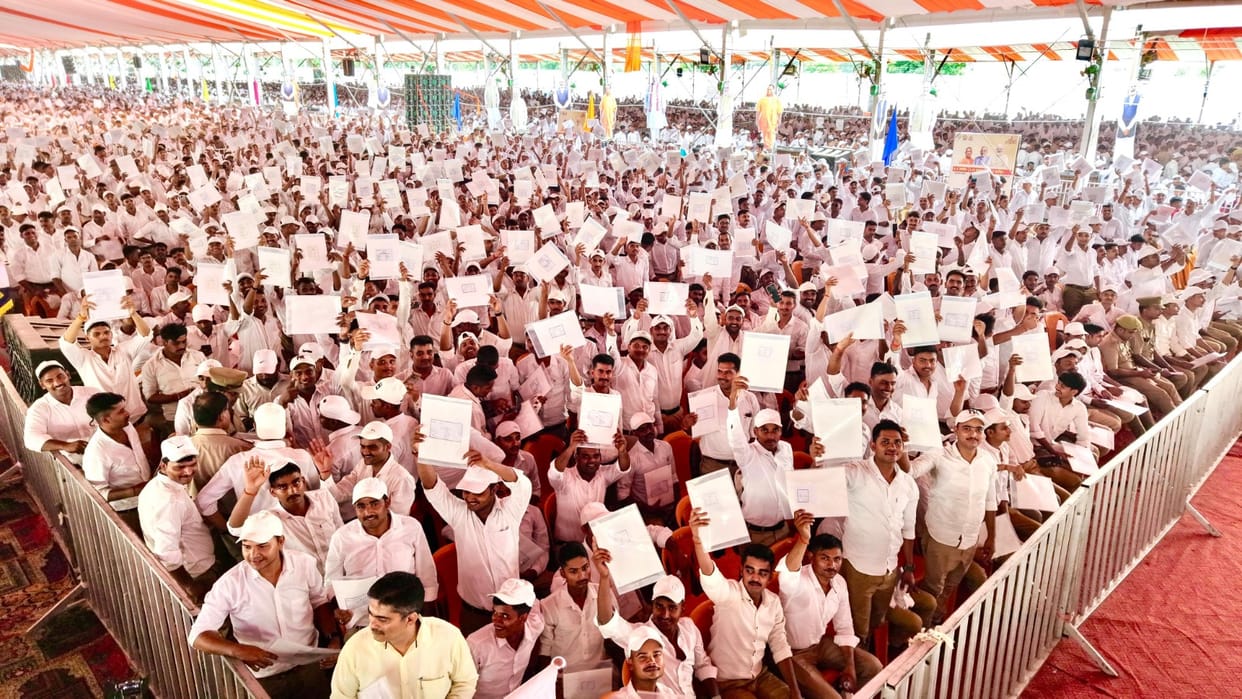 UP: Soldiers get appointment letters, CM says we have to be sensitive towards the poor, now jobs are not given