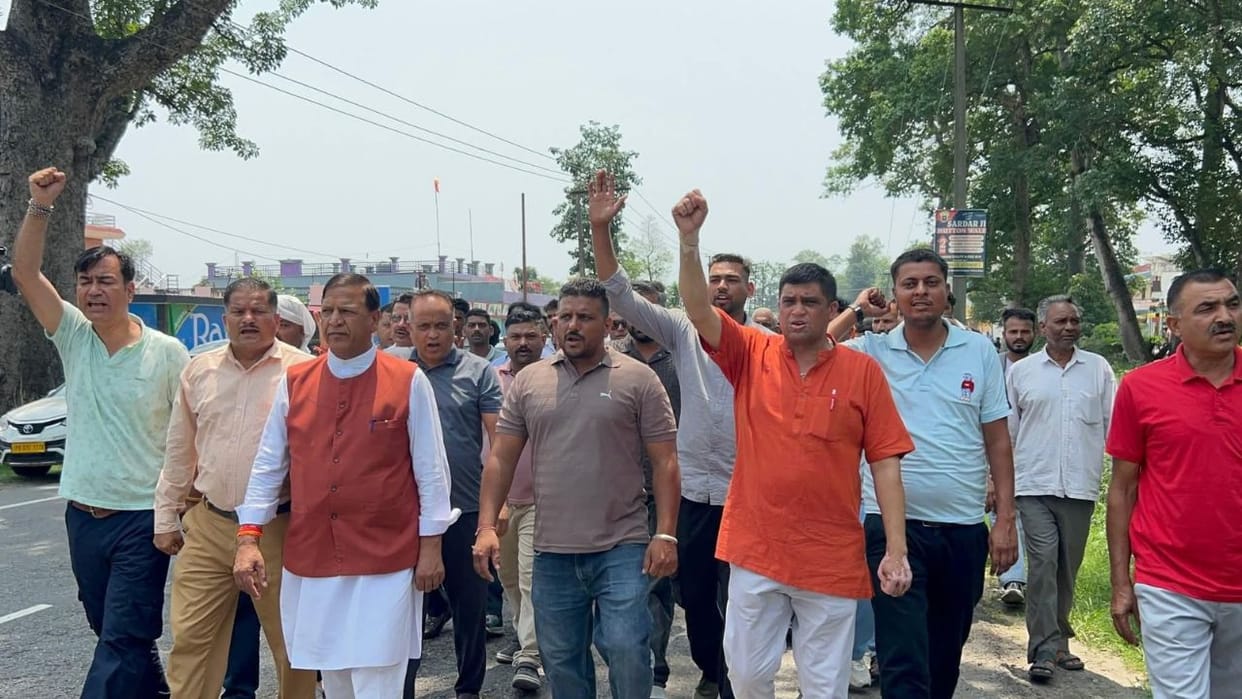 Sirmour Police recovered the girl from Ambala 4 people protesting were arrested