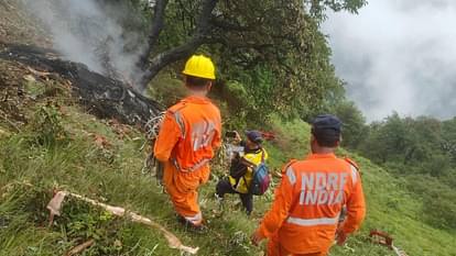 helicopter crash in Gaurikund of Rudraprayag Kedarnath helicopter crash Photos Seven people including girl die