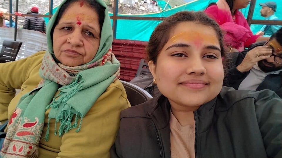 Bijnor: Helicopter crashes in Kedarnath, Nagina's senior advocate's wife and granddaughter killed