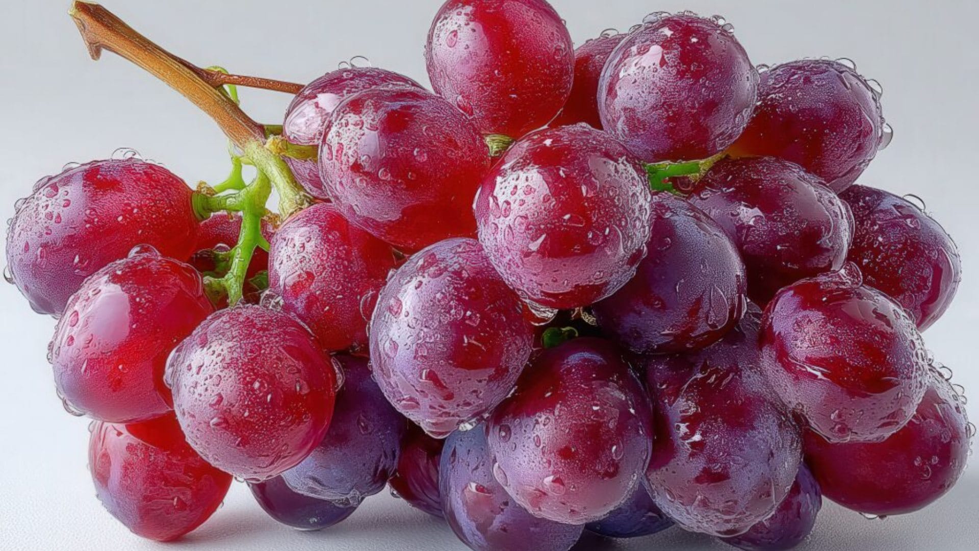 World's Most Expensive Grapes One Bunch can cost more than a car duniya ka sabse mahanga angur