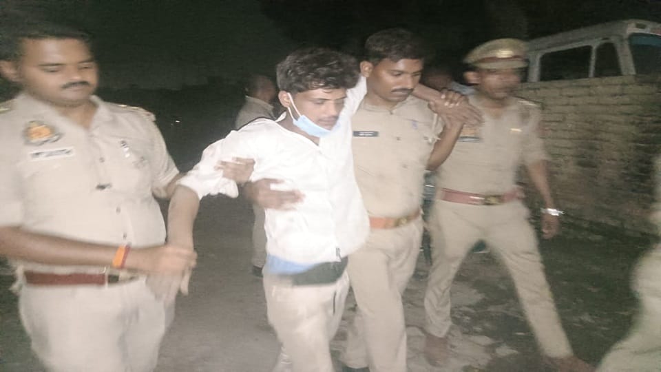 UP Encounter Delhi Criminal Mohammad Salim Caught After Gunfight in Varanasi Two Aides Also Nabbed