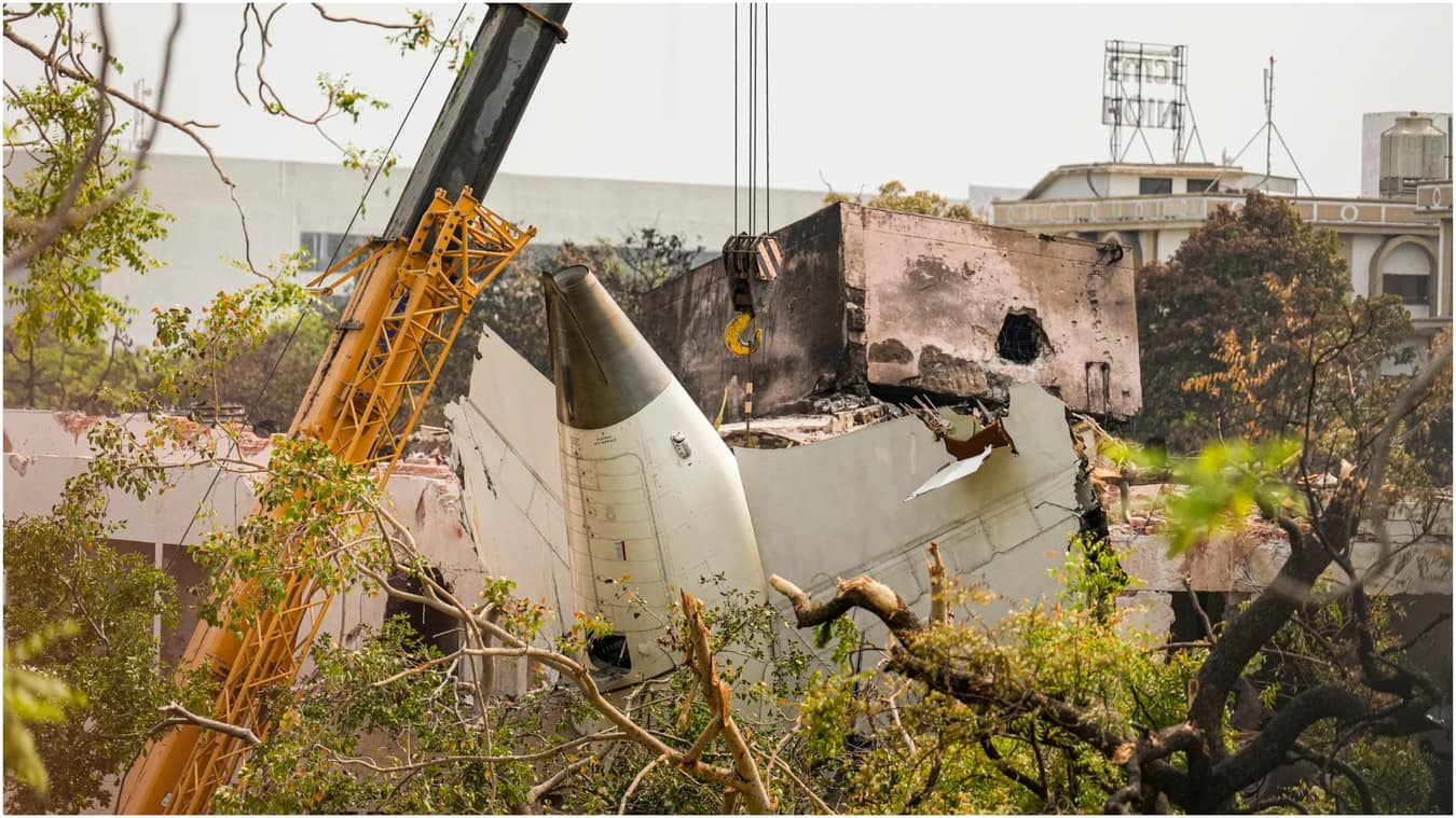 Ahmedabad Plane Crash Air India Aryan Viral Video May Prove to be Important in Investigation News in Hindi