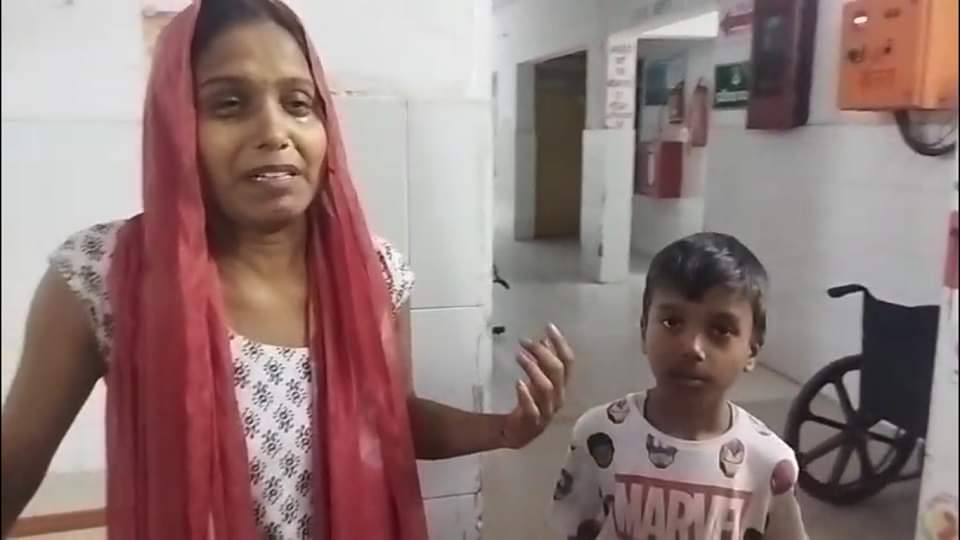 In a domestic dispute husband beat his wife by holding her hair video goes viral