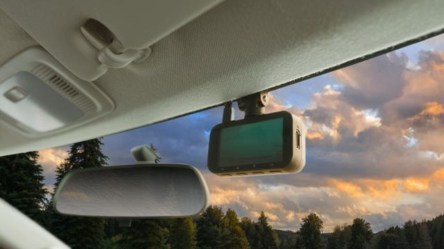 car essential gadgets for safe driving india dash cam tpms tyre inflator details