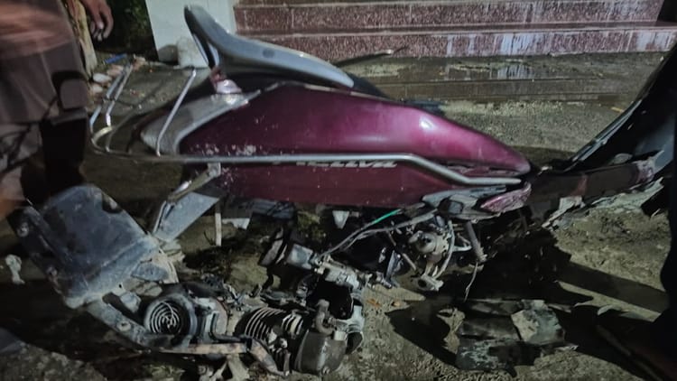 Accident: जन्मदिन की पार्टी में शराब पी, खत्म हुई तो लेने निकले तीन युवक, डंपर से टकराया स्कूटर, तीनों की मौत