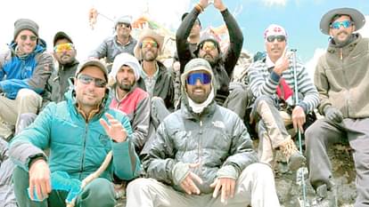 Himachal: 13 trekkers did Dhamghori Kailash Parikrama by crossing 20 feet of snow pass
