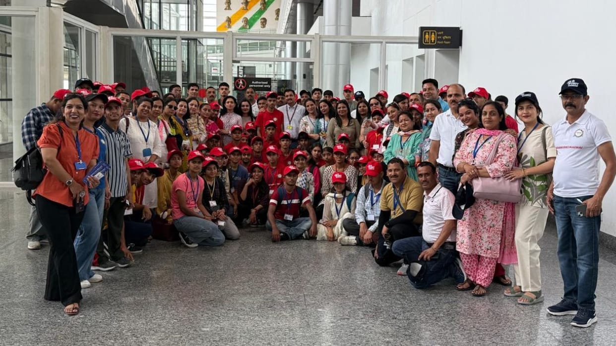 Himachal children with special needs went on an exposure visit to Chandigarh and Delhi
