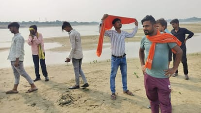 waves of Ganga took away childhood two cousins died tragic accident happened while bathing in bhadohi
