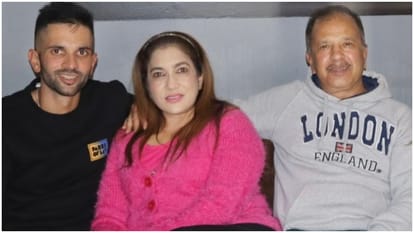 Keshav Maharaj connection with India Uttar Pradesh Sultanpur, love story, family, net worth Lerisha Munsamy