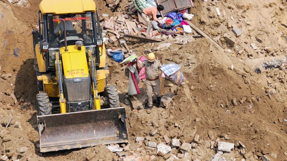 Earthen mound collapse in Mathura Lekhpal Sanjay had gone to take car from parking lot built under mount