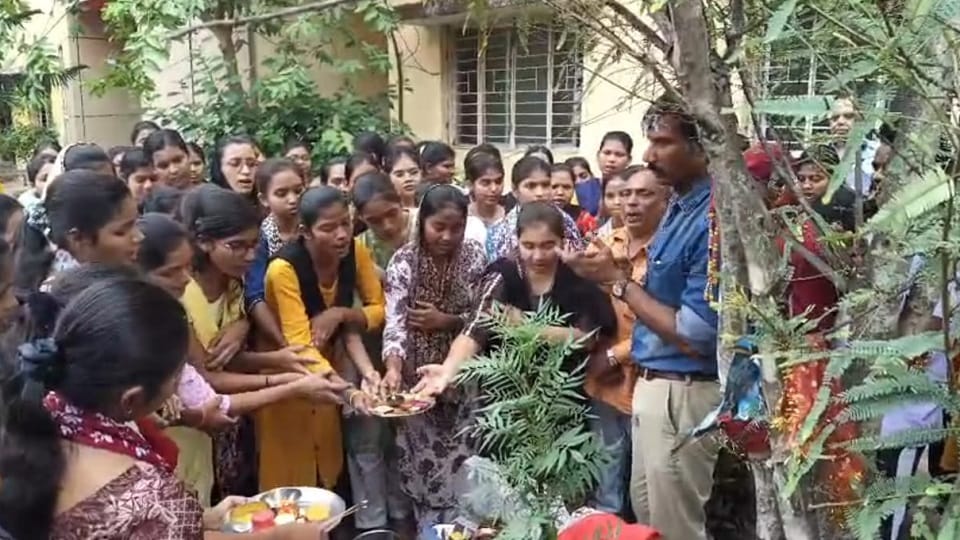 Principal of Nursing College removed Shiv Mandir from campus girl students protested on empty stomach  in Jagd