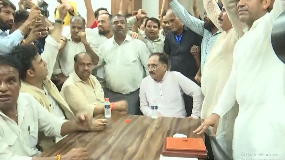 BJP leaders were detained by Chanakyapuri police Protest against attack on Tagore ancestral house