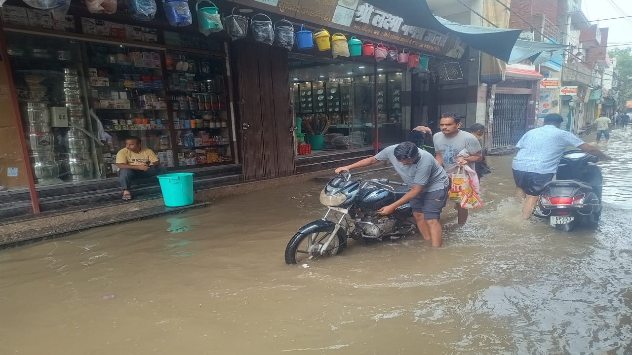 Pre-monsoon begins Rain breaks 12-year record in Bareilly