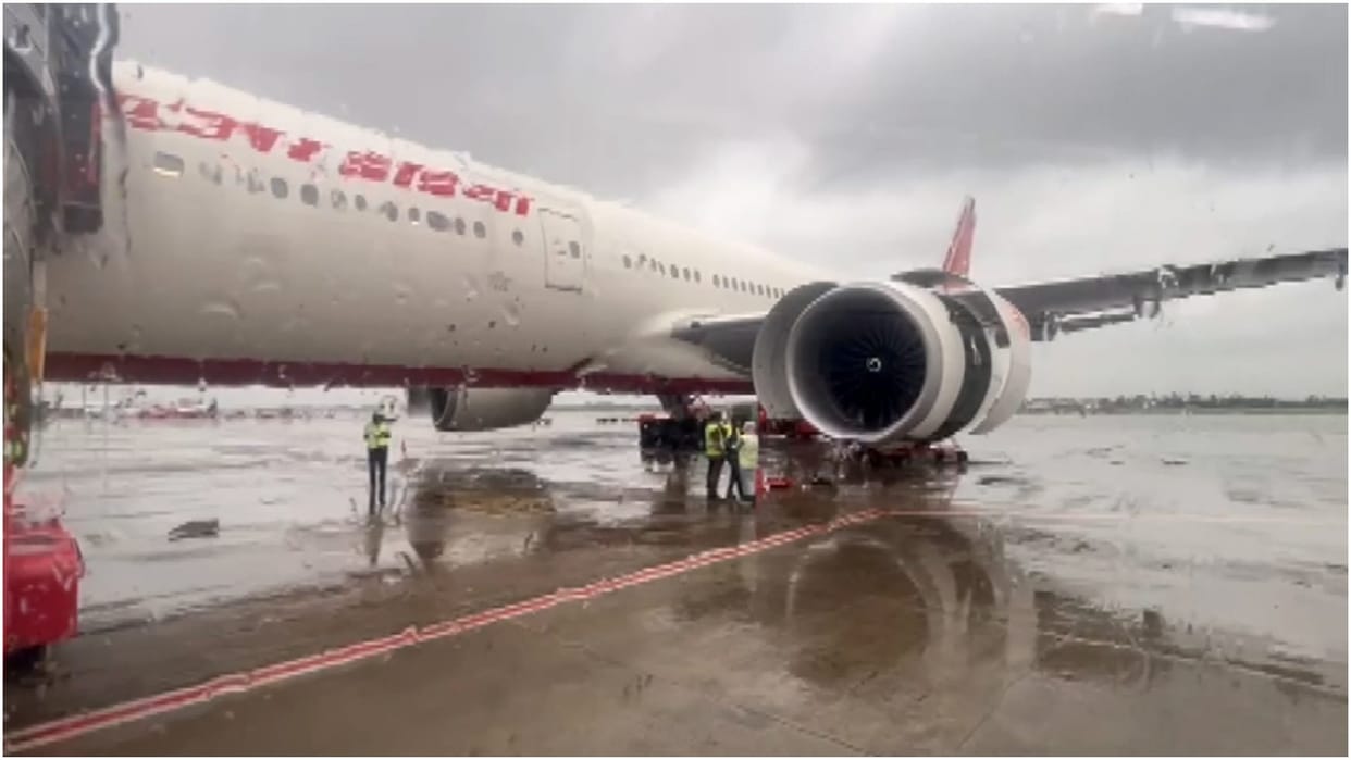 Air India Flight San Francisco to Mumbai via Kolkata Delayed Due to Technical Glitch in Engine news in Hindi