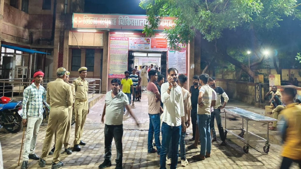 Two youths riding a Bullet died after being trampled by a tractor in Sonbhadra
