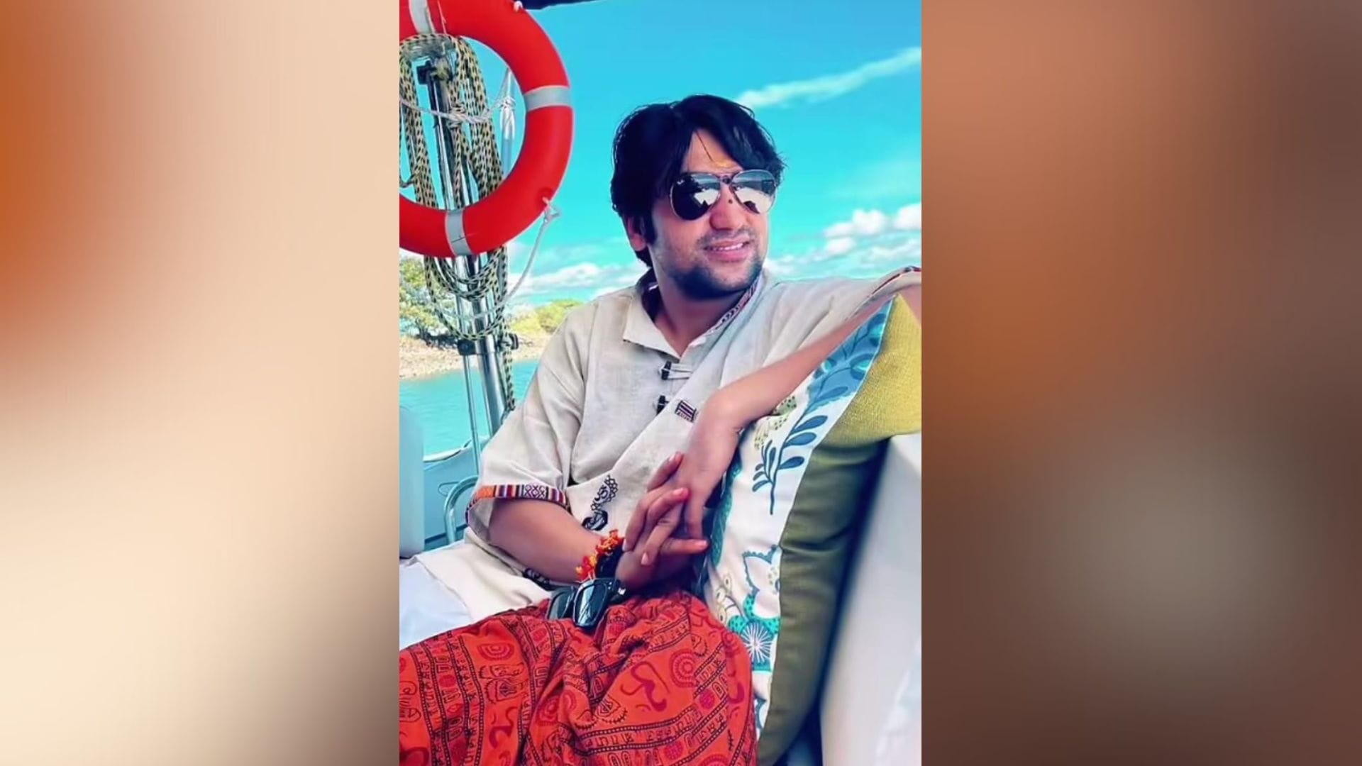 Bageshwar Baba Jacket Price Sparks Row Online Price Found to Be 62490 Rupees Know Dhirendra Shastri Statement