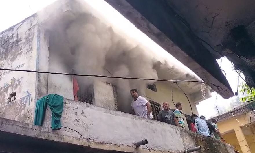 Fire broke out in a house near the district hospital bageshwar