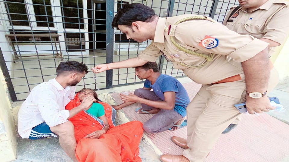 Amroha Pataka Factory Blast Some people head and some people hands separated from their bodies