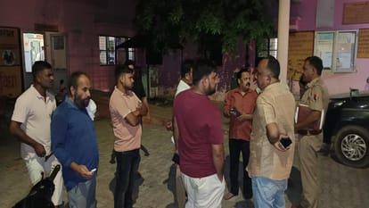 Meerut: Clash over issue of installing Fastag at Kashi toll plaza, two brothers shot, stampede broke out