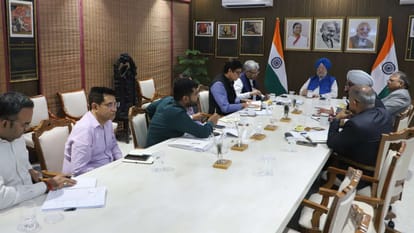 India Fuel Needs Hardeep Puri says India ready to meet fuel supply needs amid Israel-Iran conflict