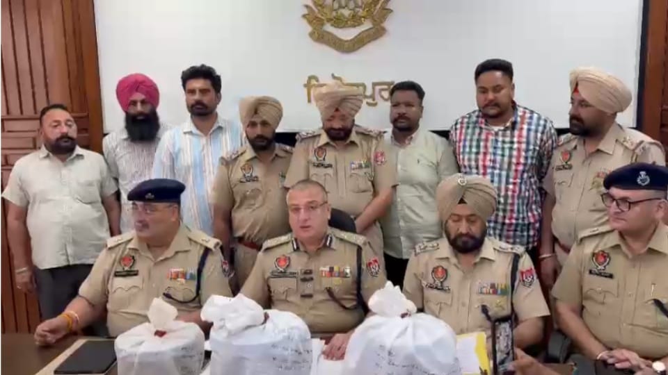 9 kg 400 gram heroin drug and arrested in Firozpur