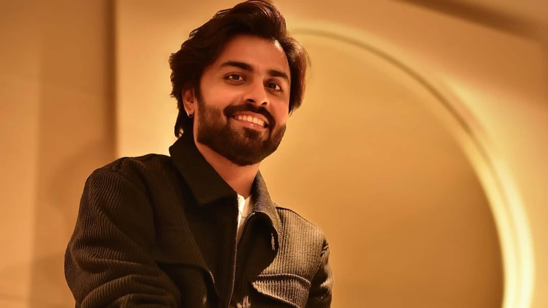 Jitendra Kumar best known Jeetu Bhaiya in Kota Factory abhishek triptahi or sachiv ji in panchayat series