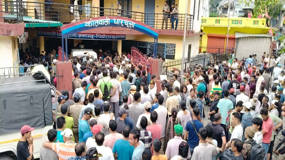 People of Dharchula took to the streets with the slogan Hang Kamlesh's killers