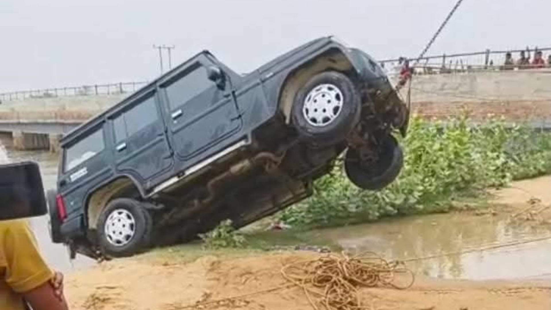 Hanumangarh Accident: Bolero Falls Into Lakhuwali Canal, Woman Dead, Two Still Missing