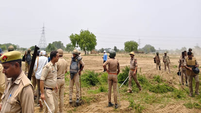 Kanpur: Bulldozer roared on the land which was obstructing the ring road for two years