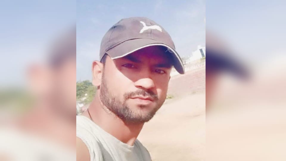 Mason Shot Dead on Way to Work in Muzaffarnagar, Family Creates Uproar Demanding Arrest