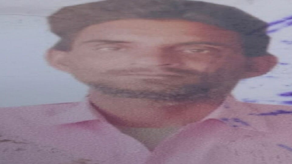 Farmer riding bike dies due to collision with truck