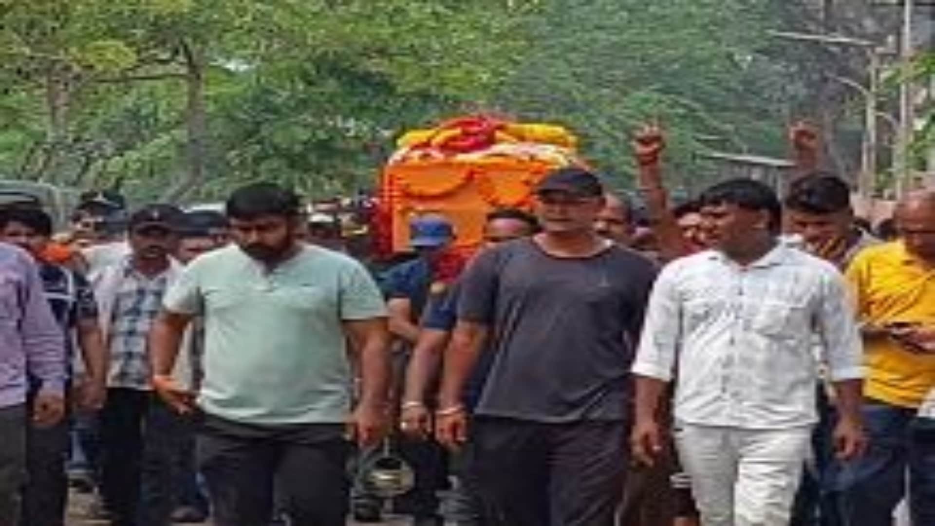 Rajasthan News: Pilot Rajveer's funeral took place with military honors, his wife gave the last salute