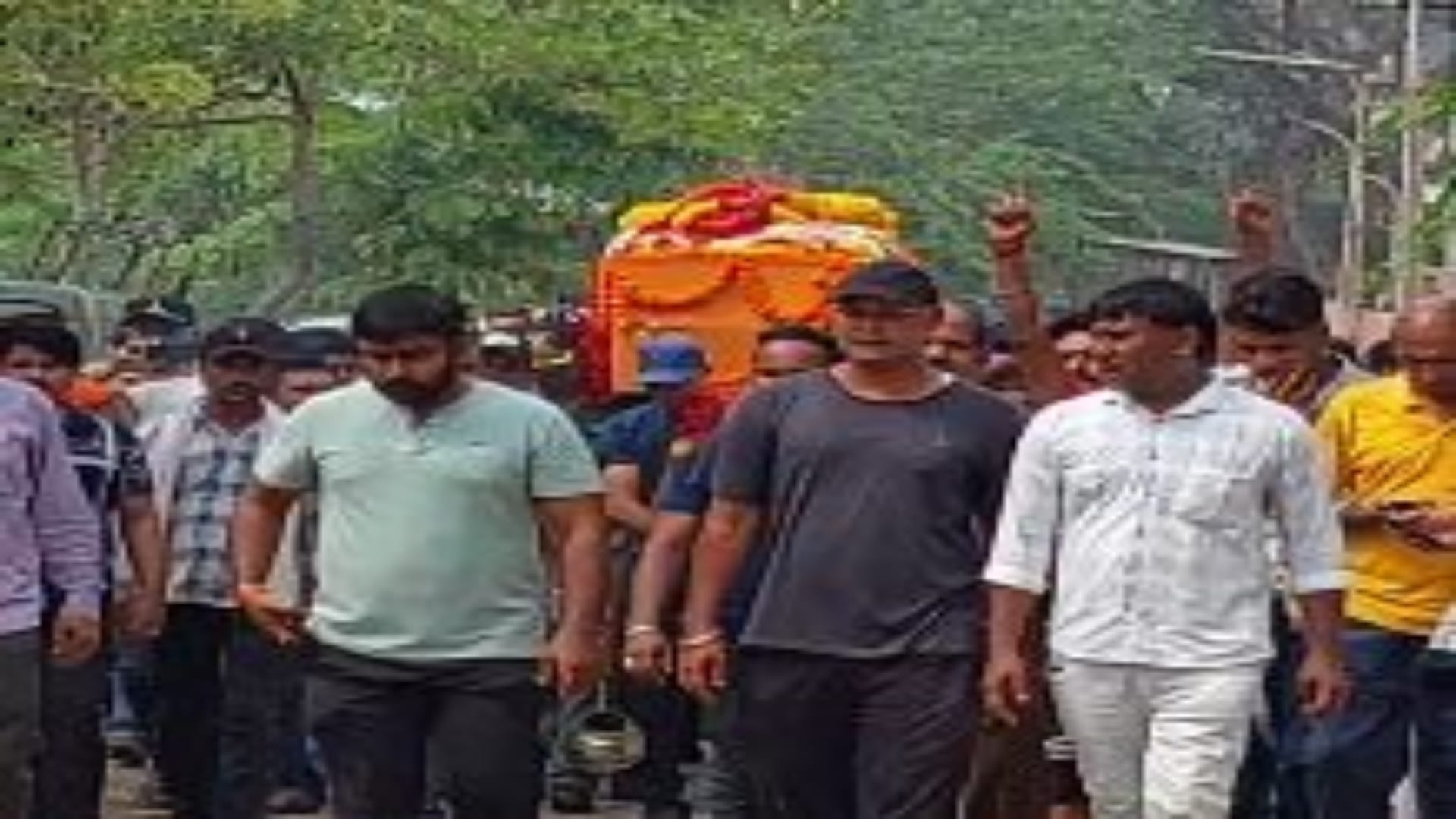 Rajasthan News: Pilot Rajveer's funeral took place with military honors, his wife gave the last salute