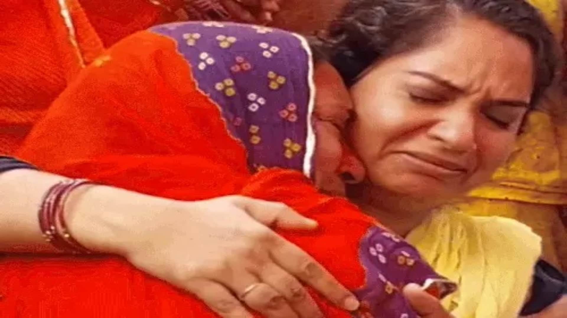 Rajasthan News: Pilot Rajveer's funeral took place with military honors, his wife gave the last salute