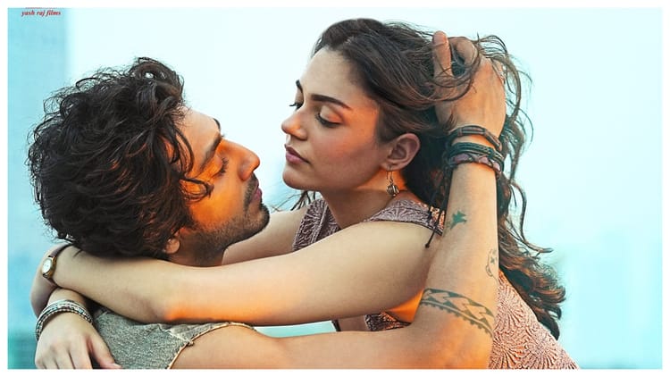 Saiyaara Cbfc Cuts Mohit Suri Romantic Film Bold Scenes Removed Before  Release - Amar Ujala Hindi News Live - Saiyaara:मोहित सूरी की 'सैयारा' पर  चली सेंसर बोर्ड की कैंची, 10 सेंकड के बोल्ड सीन हटे