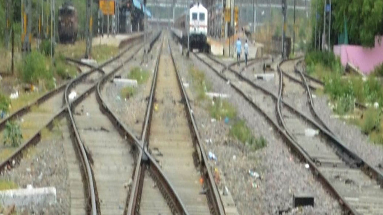 Kanpur: An old woman died after being hit by a train