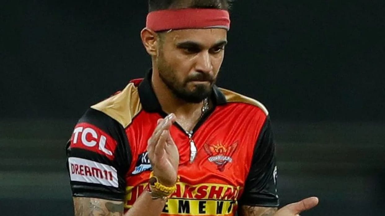 Former Indian fast bowler Siddarth Kaul will play in Big Bash League got registered