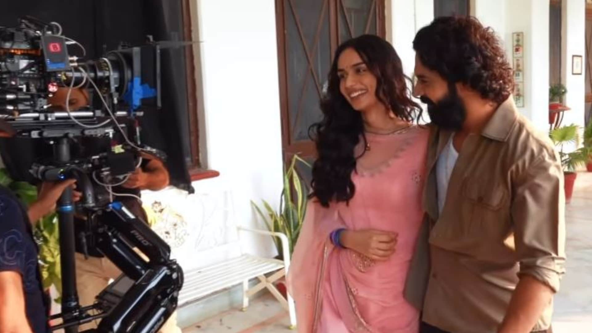 Kareena Kapoor Khan Good Luck and Love To Rajkummar Rao Maalik Says Kill It Guys