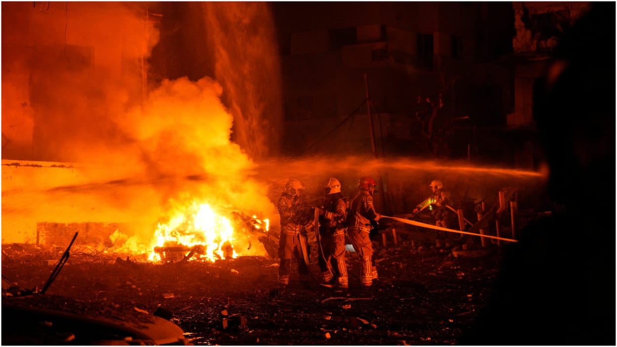 Israel-iran War:क्या इस 16 साल की लड़की का ईरान को लगा श्राप? मासूम की  कहानी जानकर आखों में आ जाएंगे आंसू - 16 Year Old Girl Executed In Iran The  Tragic Story