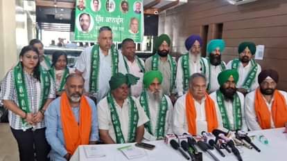 मोहाली में आरएलडी की प्रेस कांफ्रेंस।