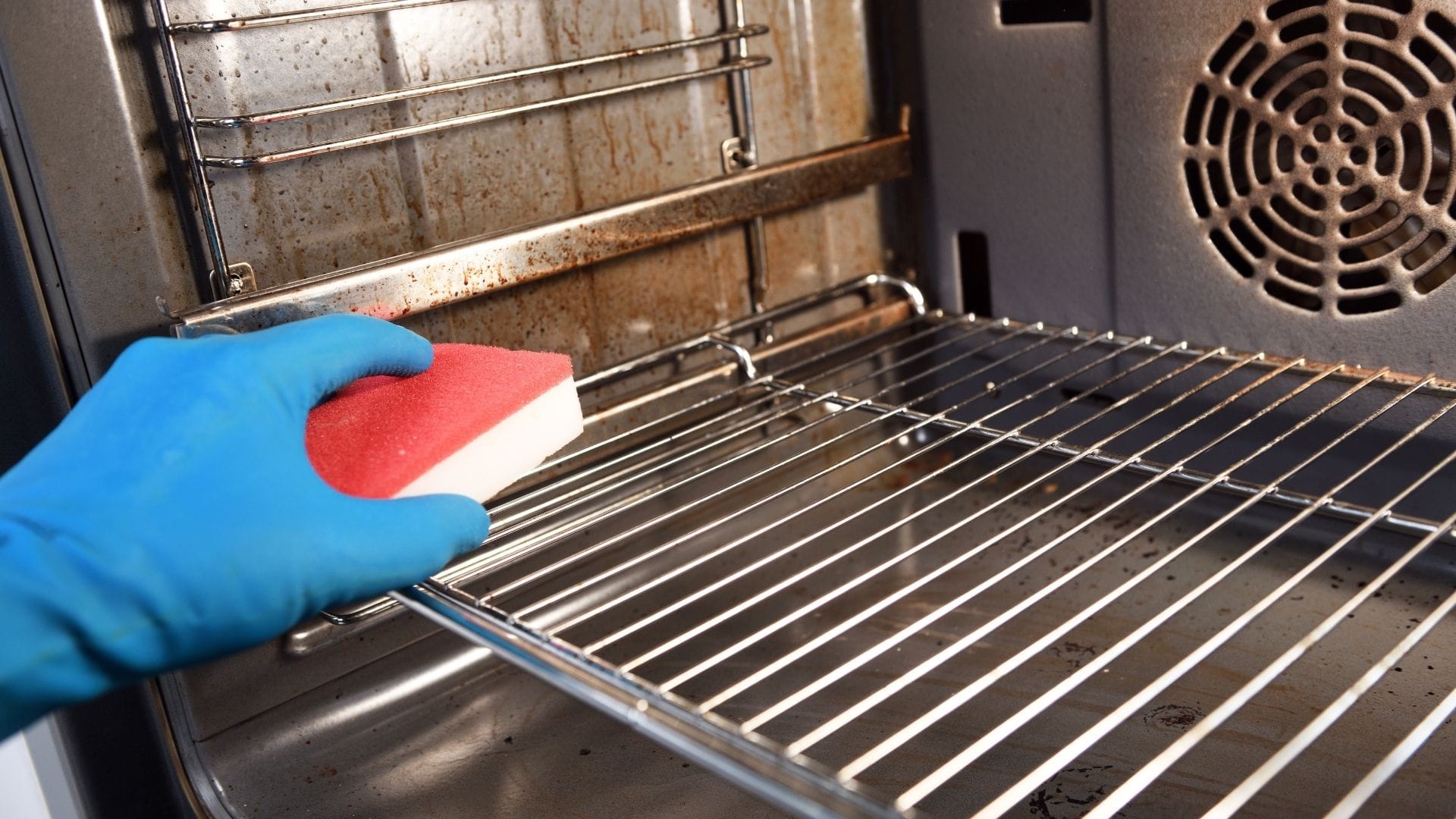Do you also heat food in a dirty oven Know the four major harms caused by it