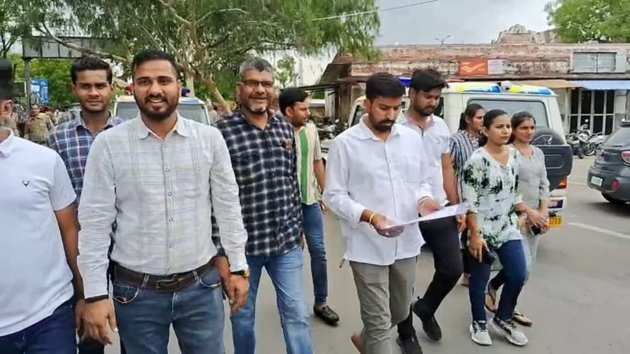 Ajmer News: Youth Congress Protests Against Irregularities at Liquor Shops, Submits Memorandum to SP