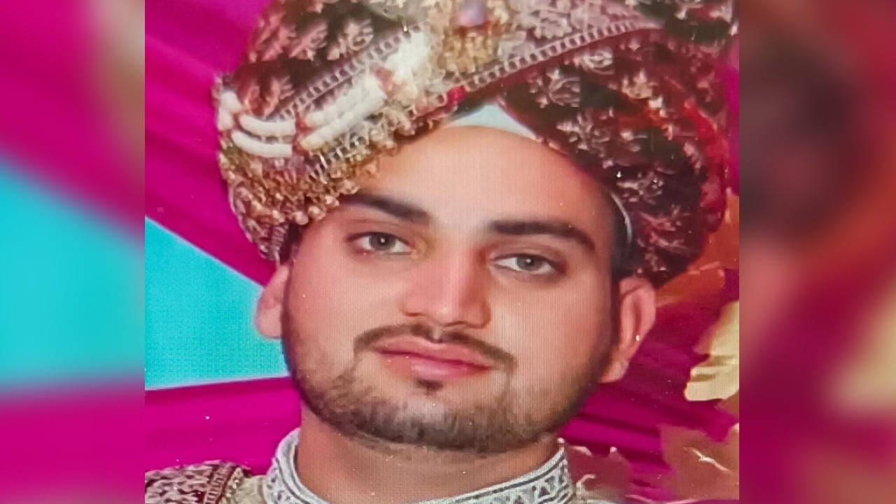 Five people from Badaun burnt to death in car accident in Bulandshahr