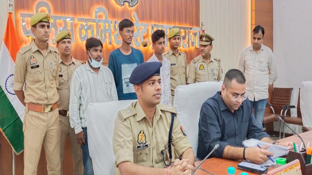 Four people were involved in the conspiracy to stage a robbery drama, Rs 1.23 lakh recovered