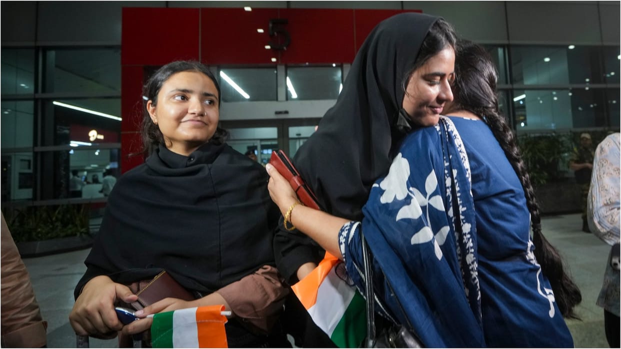 UP: Nights are being spent in fear of people who went to Iran from the state, these 23 people from Lucknow are