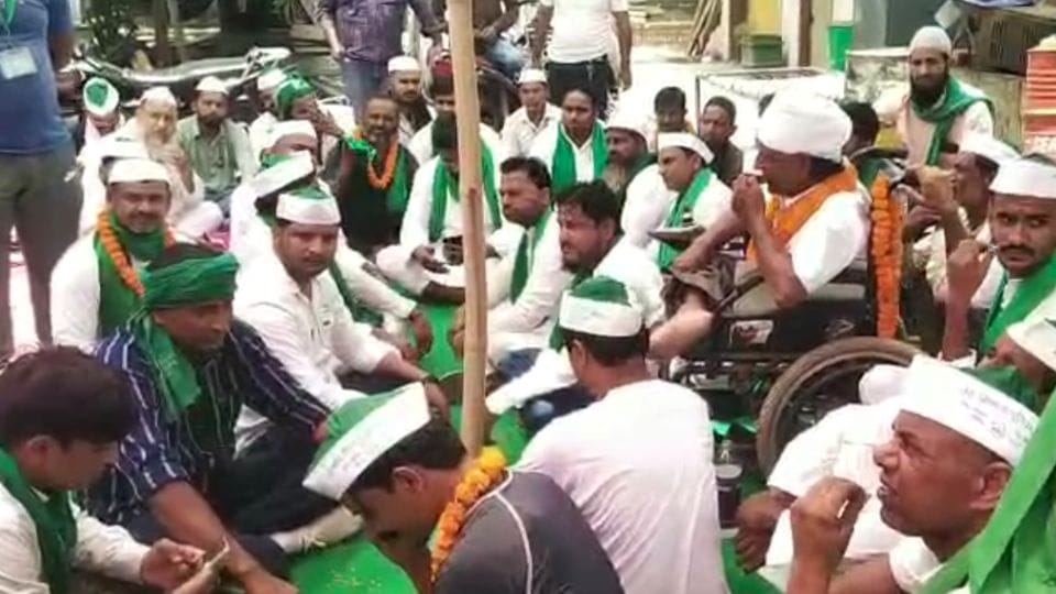 Demonstration by Bharatiya Kisan Union Tomar at the power station in Mussoorie
