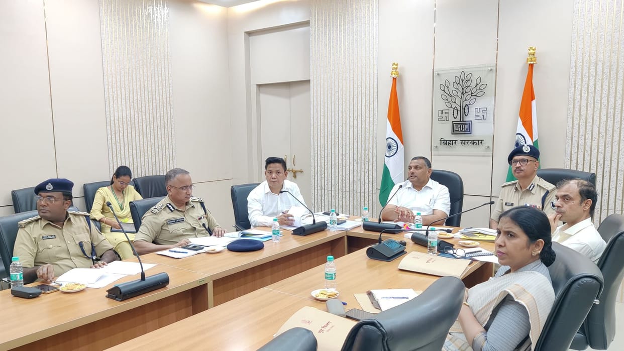 Bihar: Divisional review meeting concluded regarding preparations for the upcoming assembly elections
